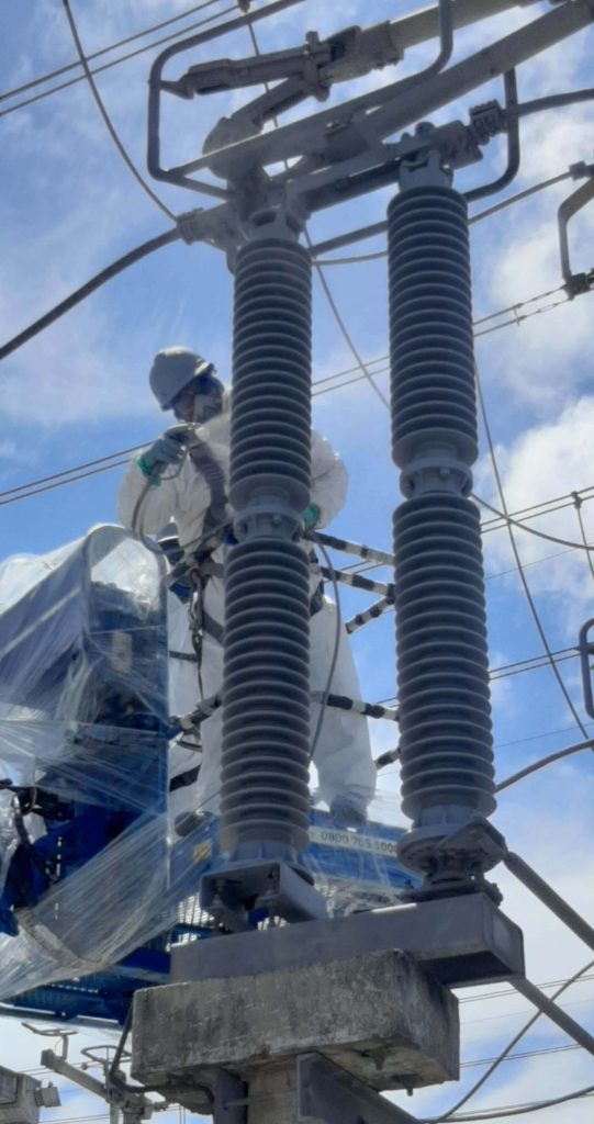 Aplicação do Silicone Midsun RTV nos BAYs 1 e 2 de 230Kv de acesso da CSP na SE PECÉM II da CHESF