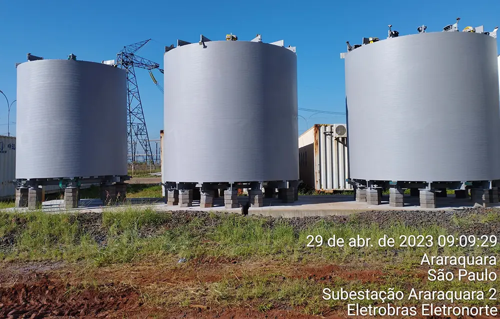 Fornecimento e aplicação do RTV Silicone nos reatores reservas e nos escudos na SE Araraquara II da Eletronorte em Araraquara/SP.